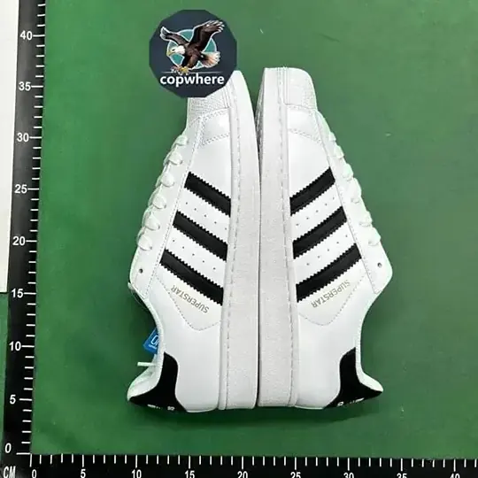 adidas Super Star